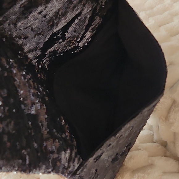 Halston Heritage Jenny Fold-Over Sequin Evening Bag - Picture 10 of 14